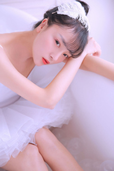 张睿个人资料